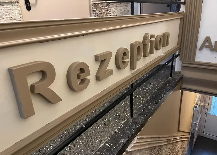 Hotel Moji Koeln